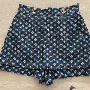 Maje embroidered short skort, size 36 (4)
